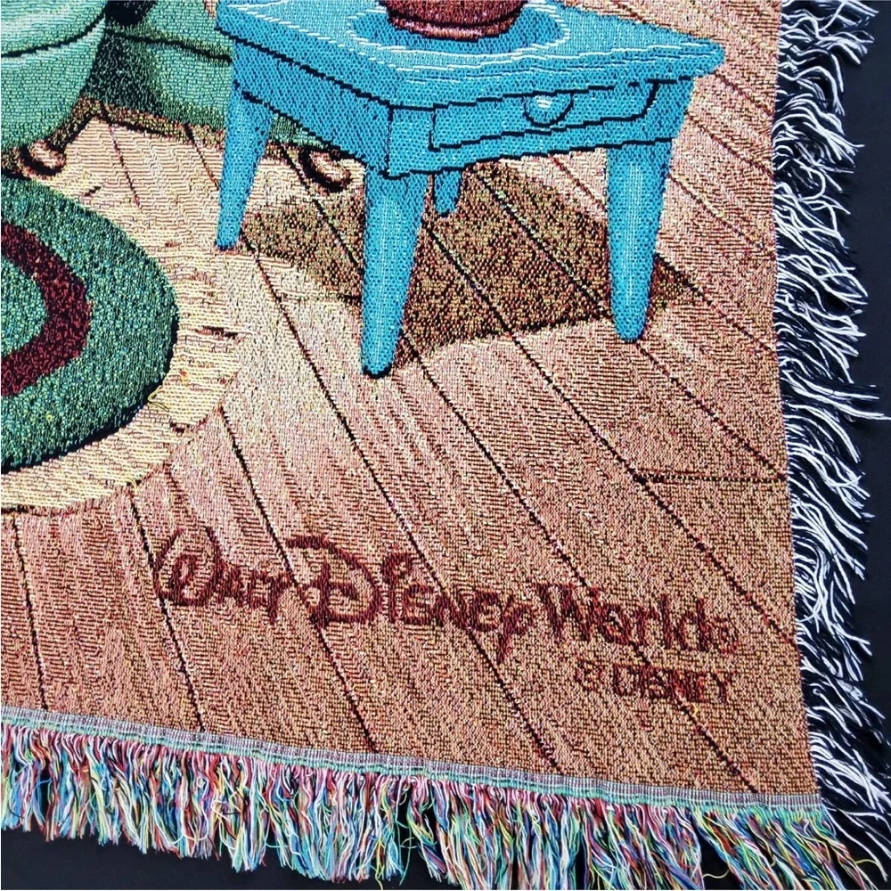 Walt Disney Holiday Christmas Tapestry Throw Blanket Mickey Minnie & Friends